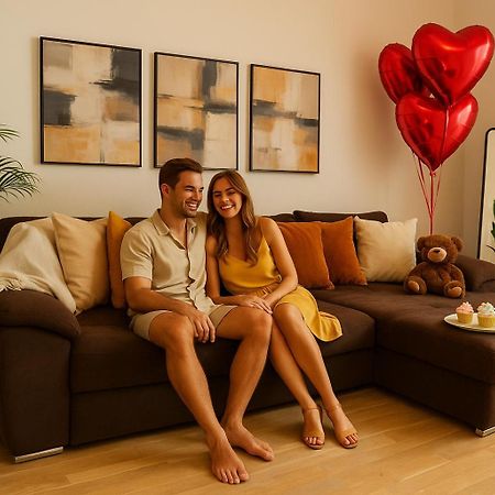 Amalia - Quiet 1Br Apartment With Parking & Wi-Fi Bucharest Exterior photo