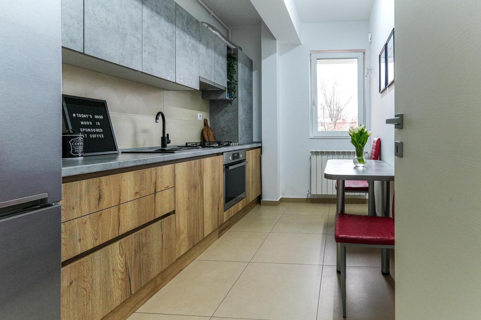 Amalia - Quiet 1Br Apartment With Parking & Wi-Fi Bucharest Exterior photo